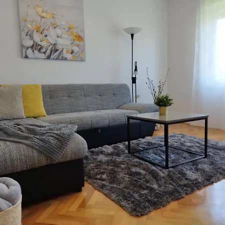 Lägenhet Antemma Pula