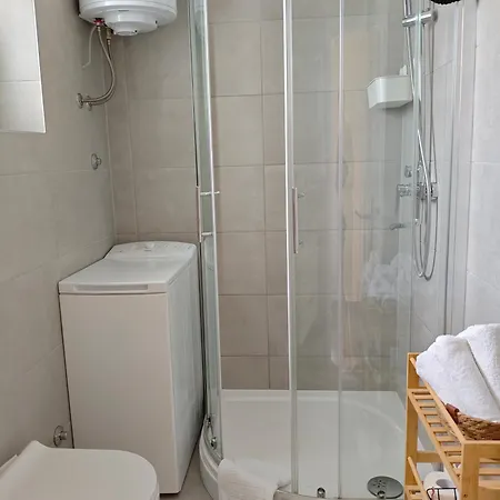 Apartment Antemma *